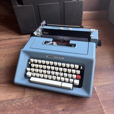 OLIVETTI " STUDIO 46 " Anno Progett. 1973 - MACCHINA DA SCRIVERE CON CUSTODIA