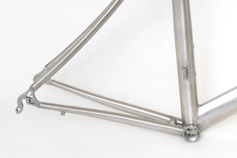 Litespeed Blade Titanium Frameset 57cm Triathlon Time Trial 650c Wheel Size - Image 4 of 4