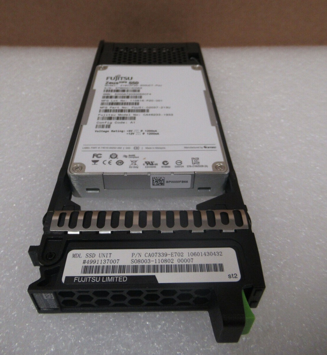 Fujitsu FTS:ETES2HC DX8090 S2 SSD SAS 200G 2.5