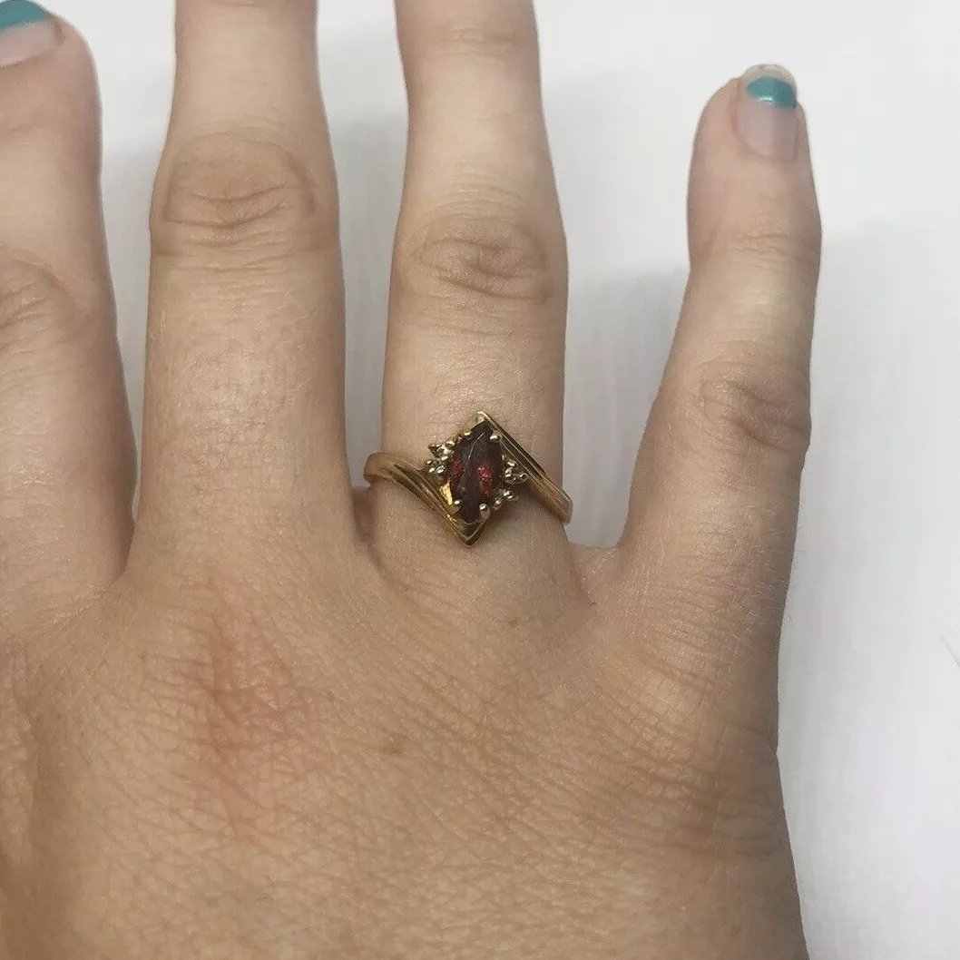 10k gold 2024 garnet ring