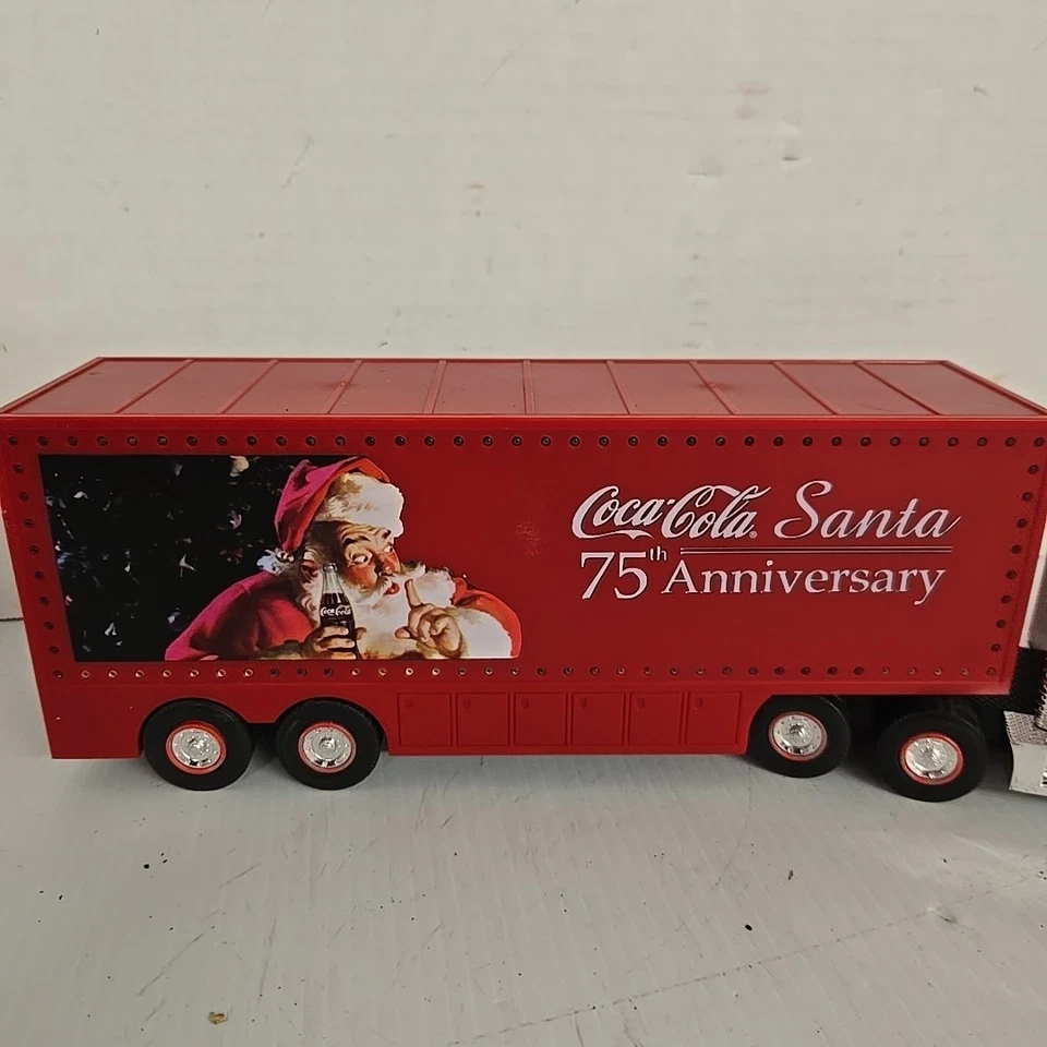 Coca-Cola 75th Anniversary Santa Semi Limited Edition Collectable - Image 3 of 4