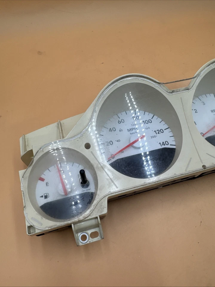 Dodge Charger 2007, grupo de medidores de velocímetro Magnum P05172062AE usado B204-5 Foto 2 de 4