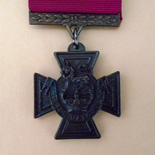 VC, THE VICTORIA CROSS FULL SIZE MEDAL & RIBBON REPRODUCTION/COPY