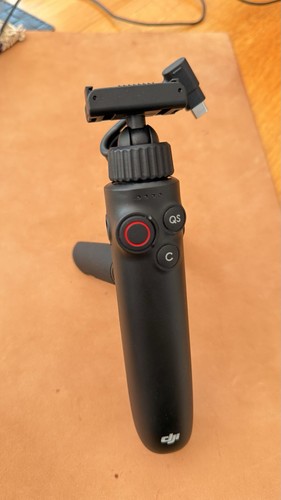 DJI Osmo Action Multifunktionaler Ladegriff