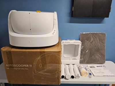PetPivot AutoScooper 11 Automatic Self-Cleaning Cat Litter Box - White - READ AD