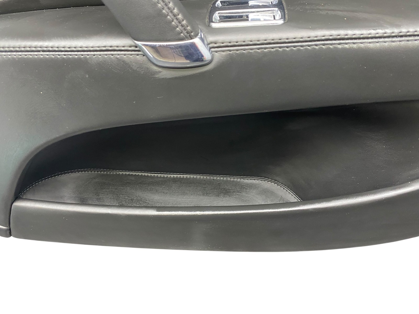 2013-2019 BENTLEY FLYING SPUR 4W 223B REAR RIGHT INNER DOOR TRIM | BELUGA (TR01)