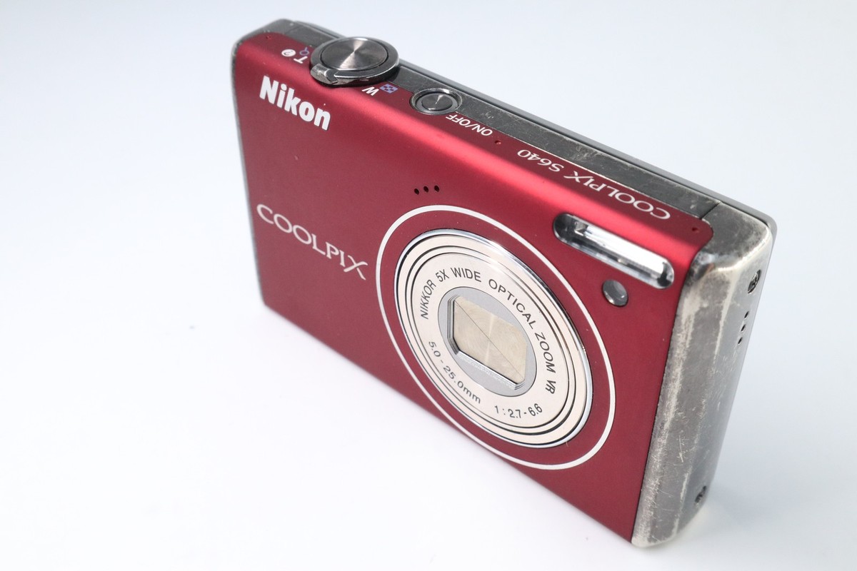 Nikon COOLPIX S640 Red Compact Digital Camera from JAPAN