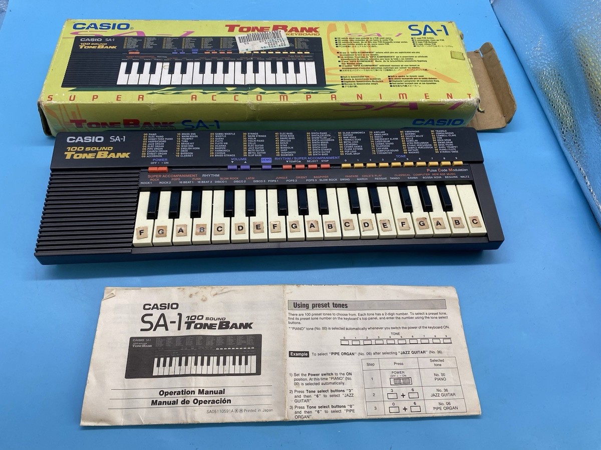 Vintage Casio SA-1 Tone Bank 100 Sound Small Electronic Piano