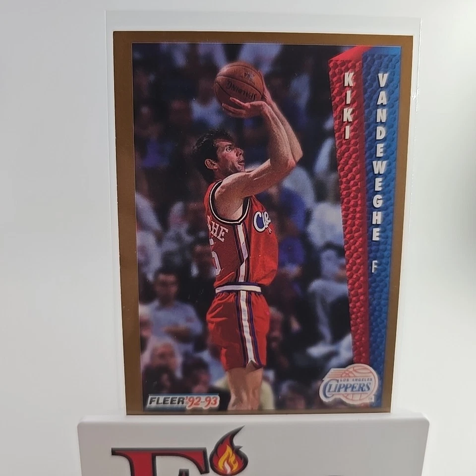 1992-93 Fleer - #359 Kiki Vandeweghe Los Angeles Clippers  - Image 2 of 4