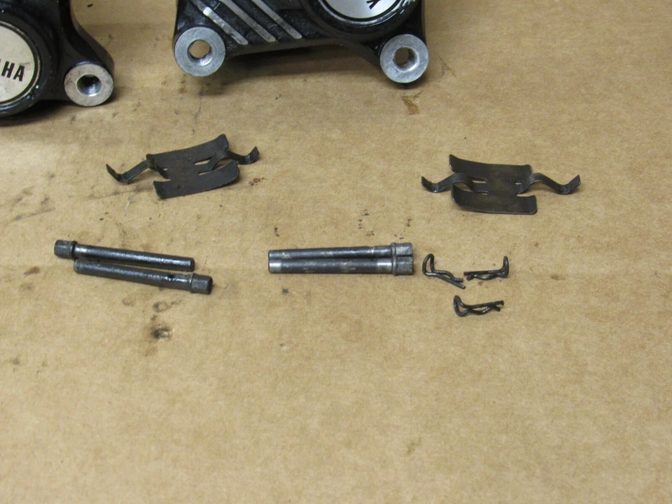 1983 Yamaha Venture Royal XVZ12TDK Front Brake Calipers 26H-25810-13-00 - Image 3 of 4