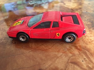 matchbox ferrari testarossa 1986