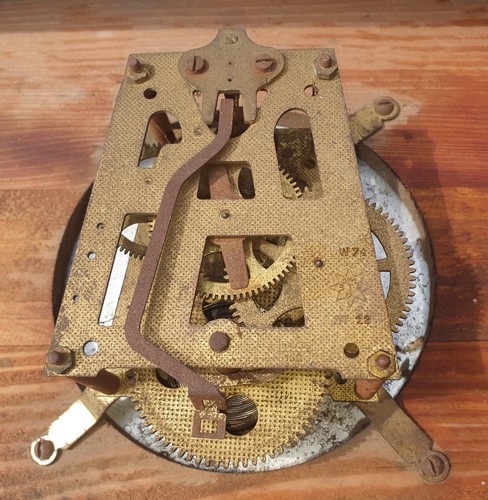 Alte Wanduhr von Junghans Uhrwerk W74 defekt für Bastler - Bild 6 von 7