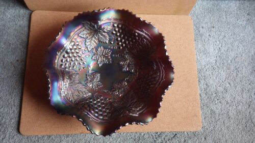 ANTIQUE NORTHWOOD GRAPE AND CABLE CARNIVAL GLASS AMETHYST SALAD BOWL 11" EXC CON - Picture 2 of 8