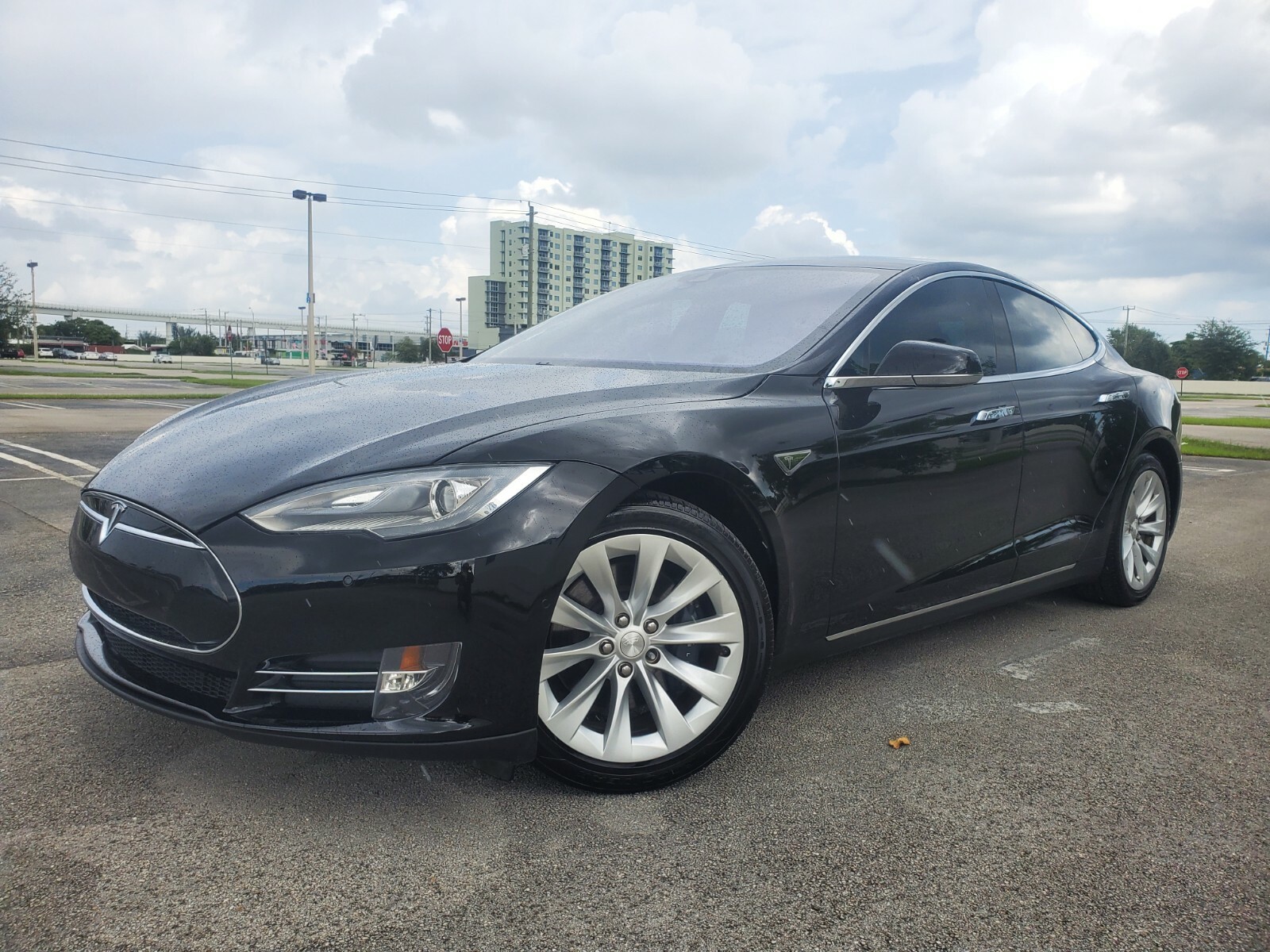 2016 Tesla Model S 70 2016 TESLA MODEL S 70 VERY LOW 38K MILES RUNS GREAT FULLY LOADED BEST OFFER