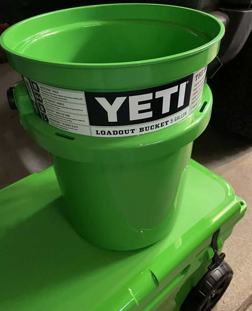 YETI Beverage Bucket Camp Green