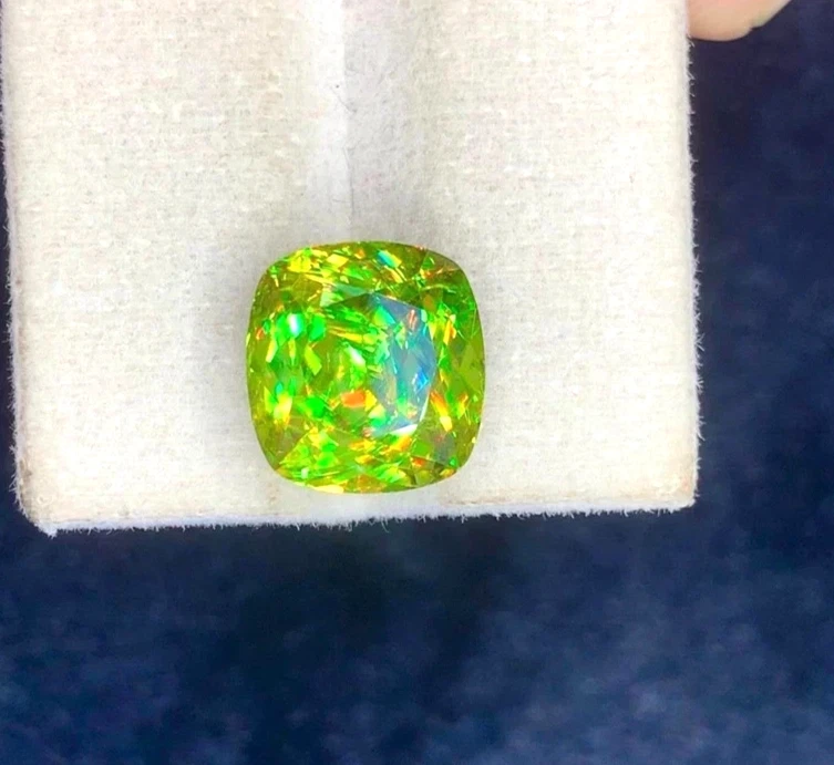 3.4 + Carat Natural Full Fire Sphene Titanite Cushion Shape Gems For Jewellery - Image 4 of 4