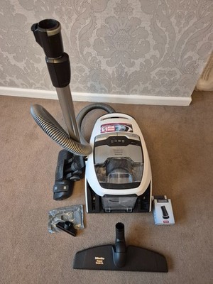 Miele Blizzard CX1 Comfort PowerLine SKME2 Staubsauger - Weiß Teil - Gebraucht