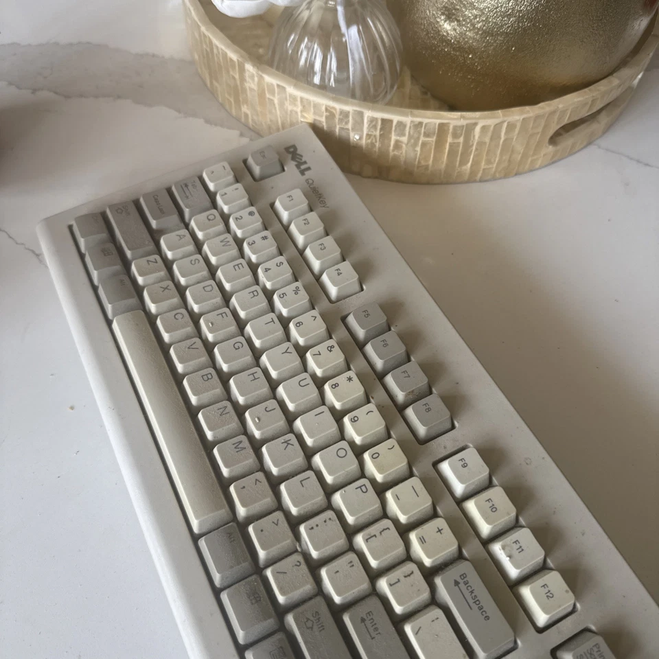 SALE‼️Dell QuietKey SK-1000REW Keyboard PS2 Full Motion Keys - UnTested - Image 3 of 4