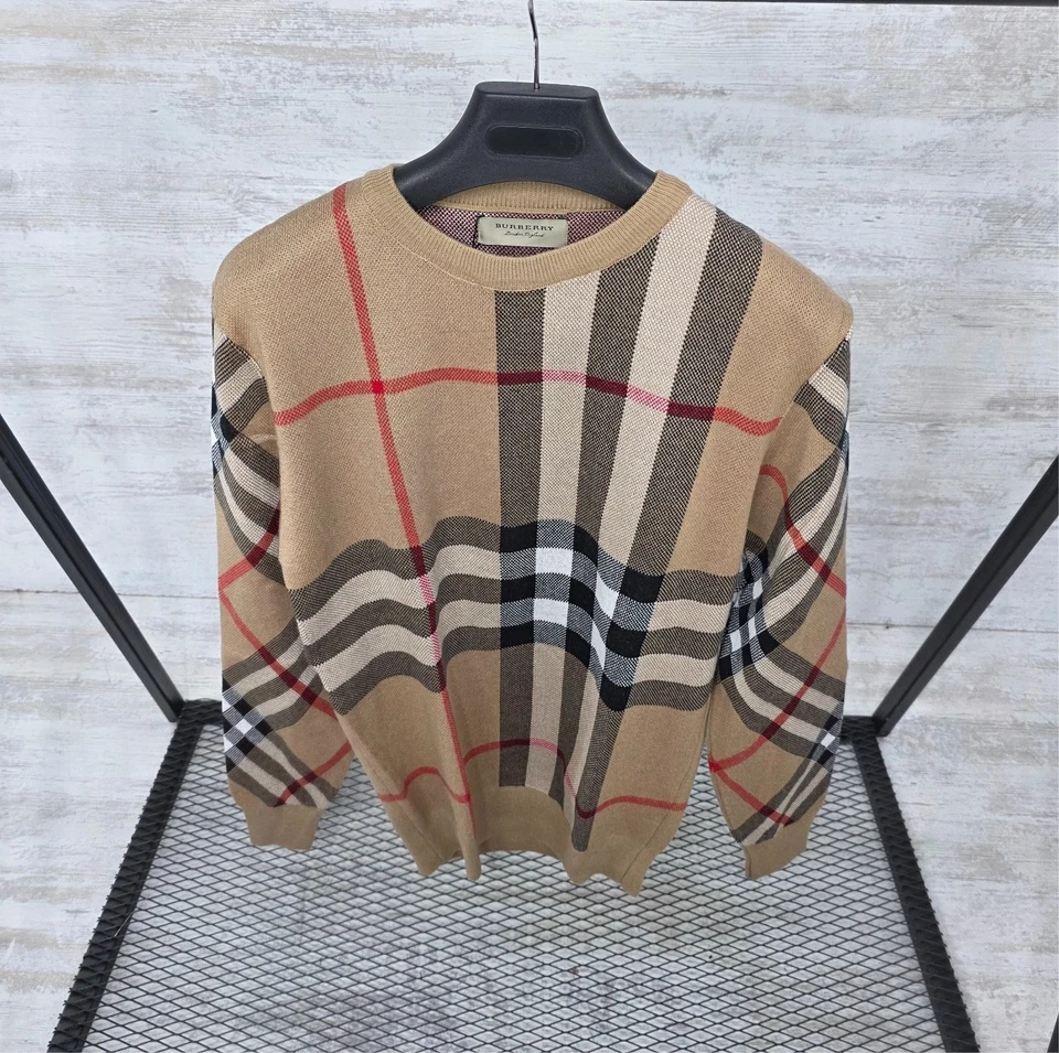 Suéter BURBERRY tamanho M regular manga longa cor bege masculino inverno - Imagem 2 de 4