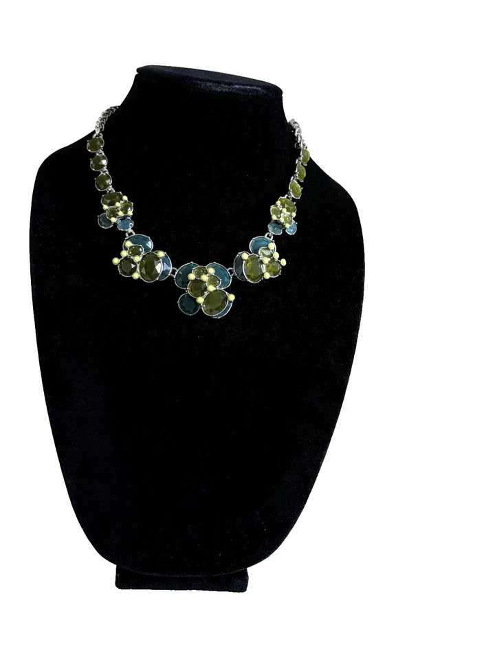 Collar Talbots Plata Azul y Verde Floral Cabujón Cuentas Distintivo Foto 4 de 4