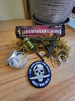 Kit Survivalisme / EDC complet - Pierre à feu, Bâton lumineux Mil-Tec, Écusson - Photo 1/3
