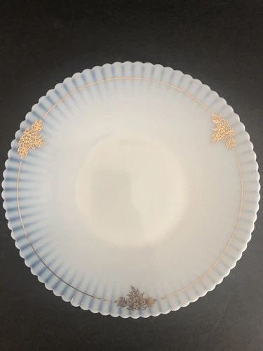 Depression MacBeth-Evans White Opalescent Regency Petalware Cremax Dinner Plate