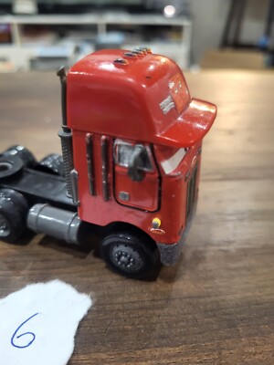 Disney Pixar Cars JERRY RECYCLED BATTERIES HAULER CAB 1:55 DIECAST