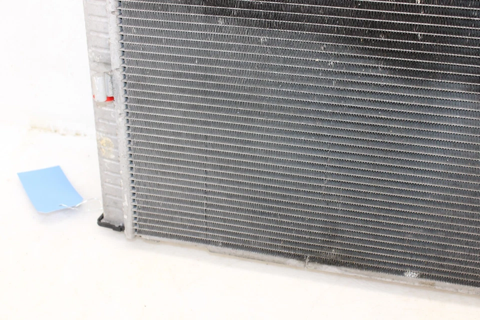 Radiador Nissan 370z M/T 2009-2012 OEM JS27 Foto 4 de 4