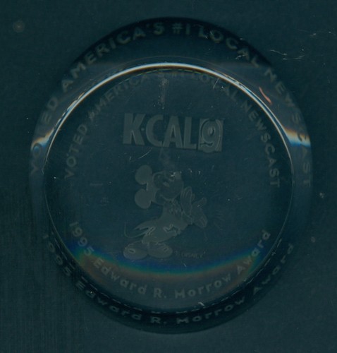 1995 KCAL9 TV Station Los Angeles Edward R Morrow Award Paperweight Mickey Mouse - Picture 2 of 4
