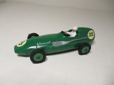 DINKY TOYS 　239 　VANWALL RACING CAR VINTAGE 1956 DINKY TOY #239 VANWALL RACE CAR RESTORED TO NEAR