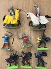 FIGURAS DE CABALLERO TURCOS Y HERALDO DETALLE GRAN Bretaña x 8 soldados de juguete