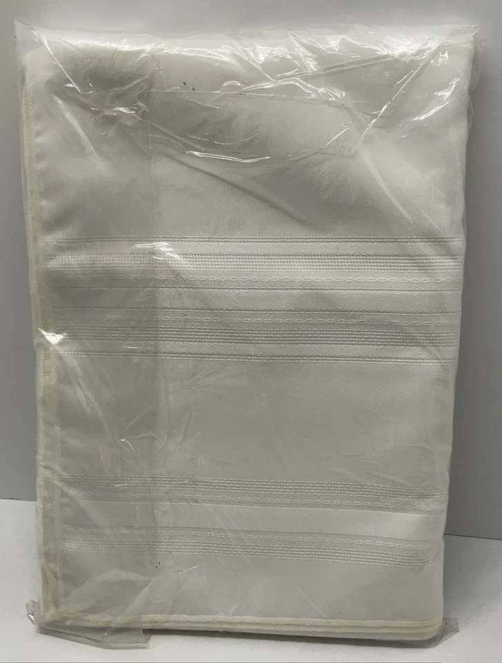 计数十字绣桌布刺绣 61 英寸 x 86 英寸 — 第 4/4 张图片