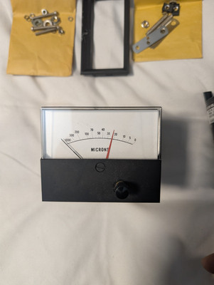 GE General Electric Type 196 Meter Relay Control Unit 0-1000 Microns Vintage NOS
