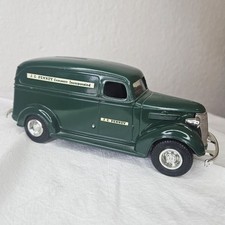 VTG 1993 Ertl JC Penney 1938 Chevy Panel Truck Coin Bank 1:25 Green with Key