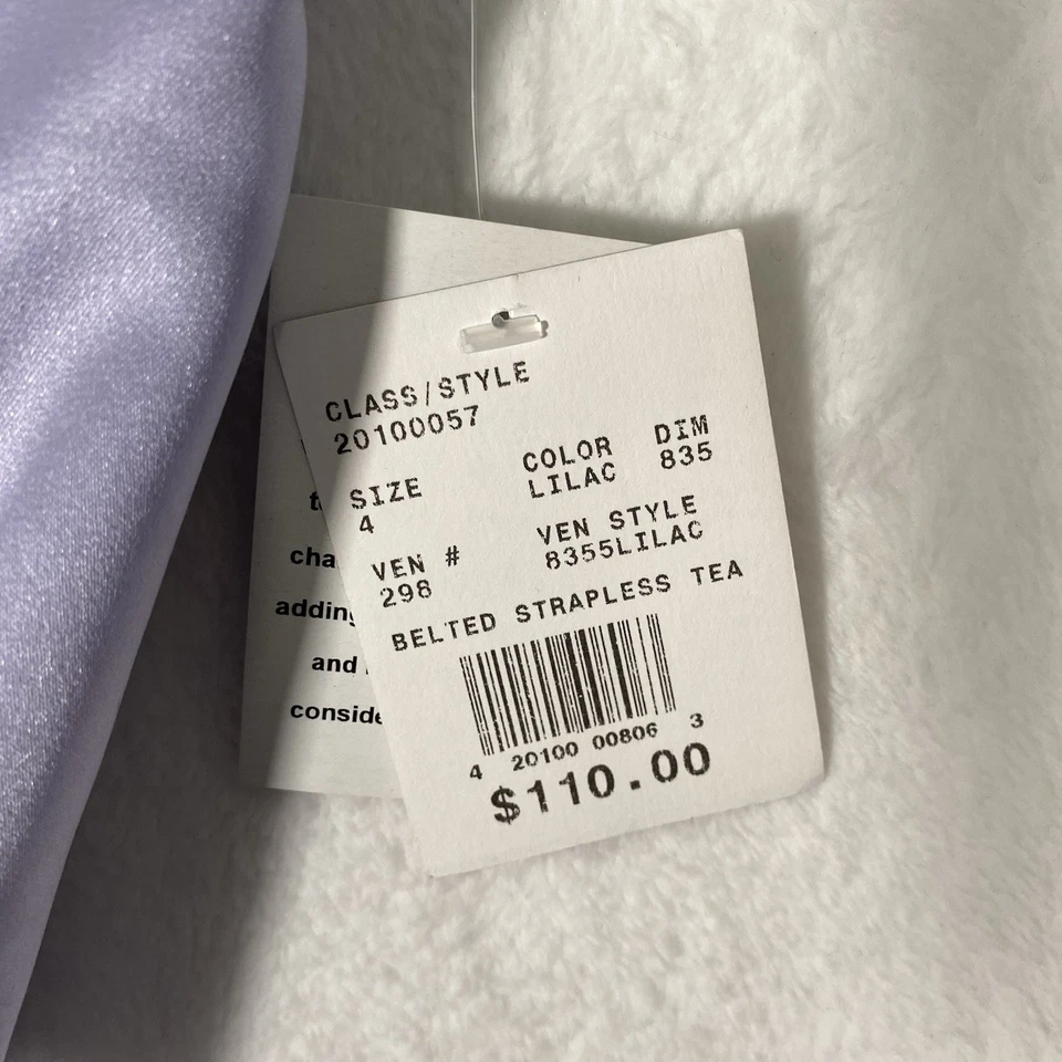 Nuevo con etiquetas Vestido de Dama de honor de Michaelangelo David’s Vestido sin tirantes Talla 4 Lila Foto 3 de 4