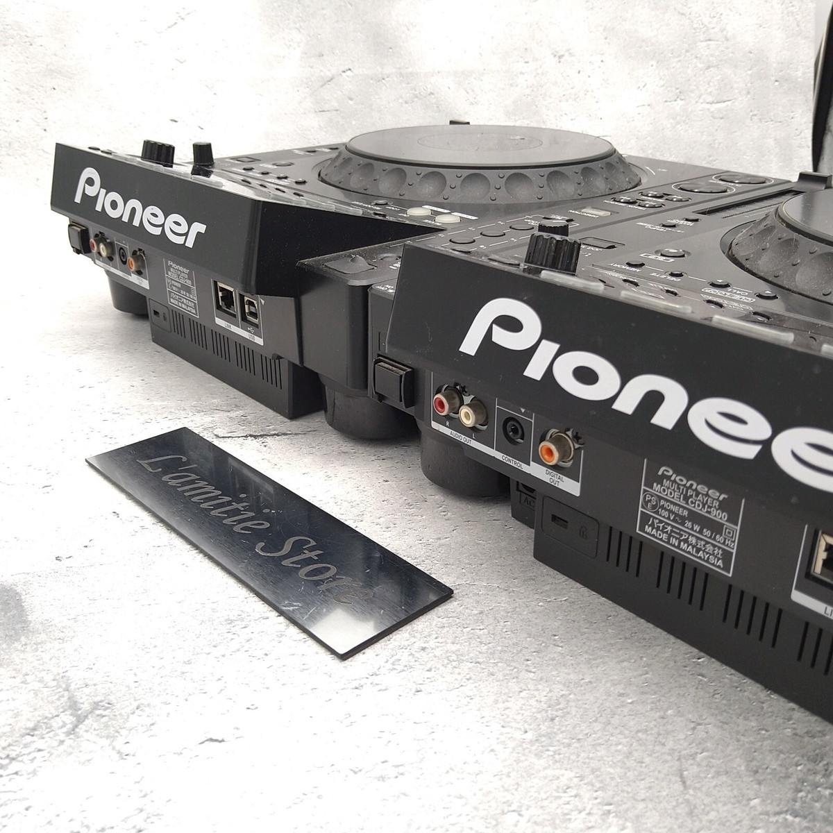 Pair 2x Pioneer CDJ-900 Professional DJ Multi Player Digital Pair 2x Pioneer CDJ-900 Professional DJ Multi Player Digital