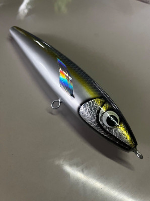 Tatly Floating Stickbait For GT & TUNA 100gr Line Through
