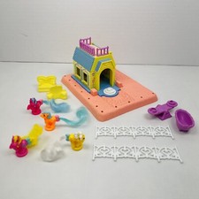 Vintage My Little Pony 1990 Happy Hearts Cottage w/ 4 Petite Ponytail Ponies