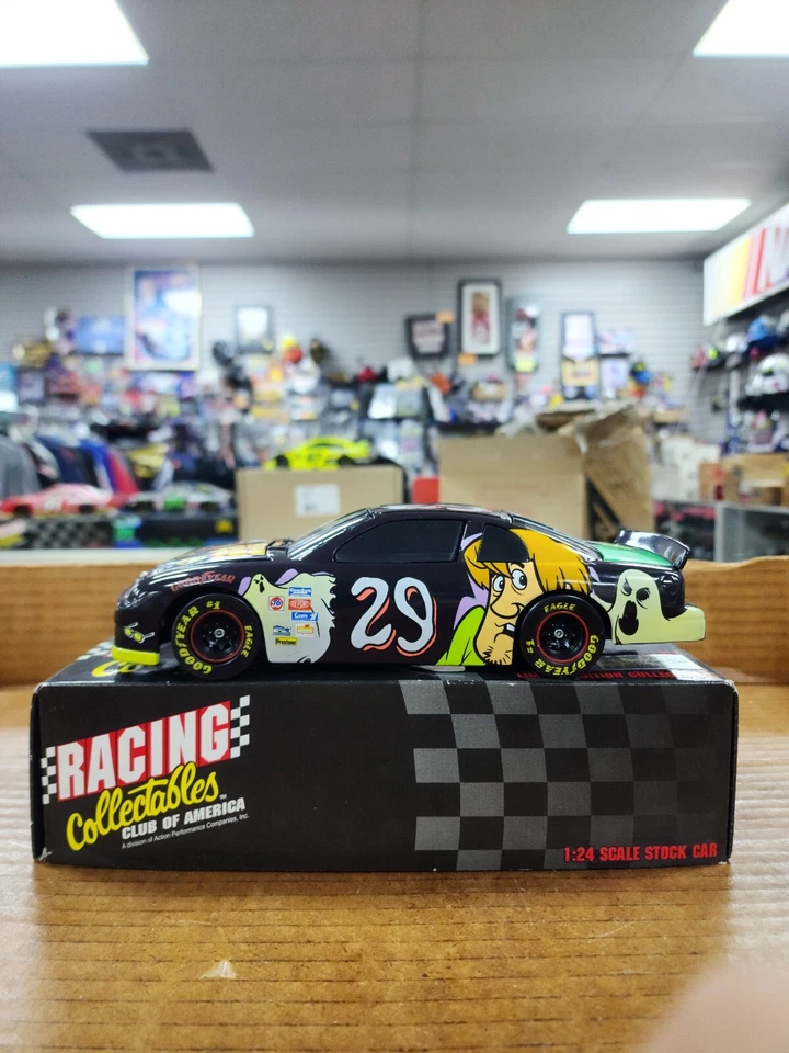 RCCA Scooby Doo #29 1996 Monte Carlo escala 1:24 banco Foto 2 de 3