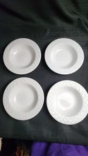 Oneida Picnic Soup Salad Pasta Bowls Rimmed  White 9 inch Set of 4