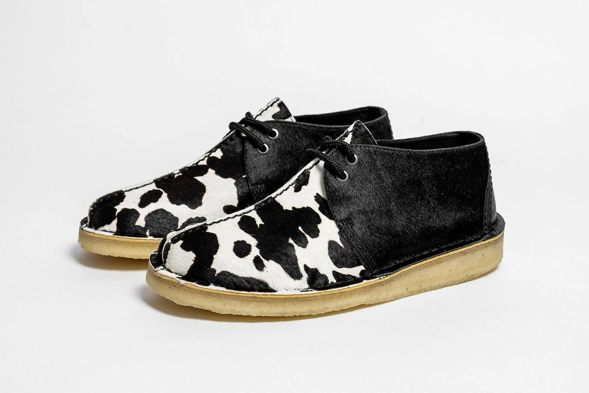 BNIB Mens Clarks Originals DESERT TREK Black Cow Print Pony Hair