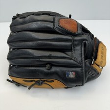 Wilson Baseball Glove Youth 12  Model AD350 MLB12 Right Hand Throwers Black Tan