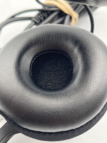 Logitech Zone 750 Wired On-Ear Headset with Advanced Noise-canceling Microphone - Picture 10 of 10