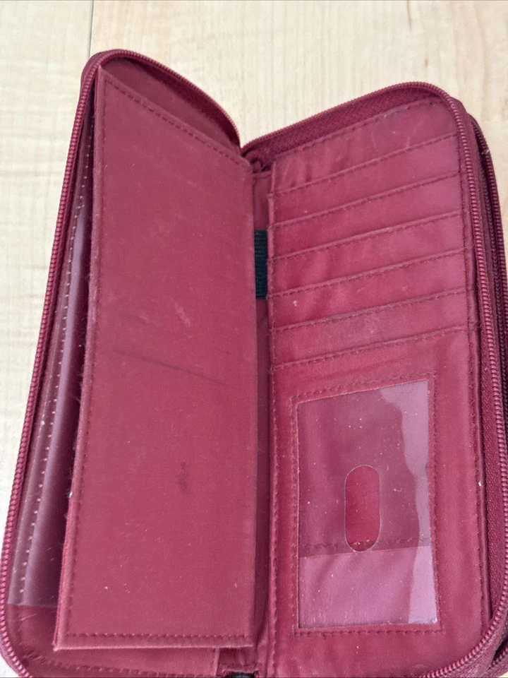 Cartera clutch Travelon roja con doble cremallera ranuras para tarjetas ventana de identificación Foto 3 de 4