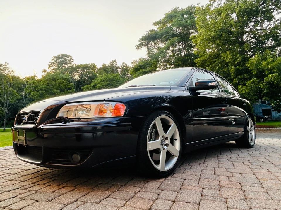 Volvo S60R 2007 tipo R coche raro manual 6 velocidades nórdico azul int. Sin precio base Foto 3 de 4