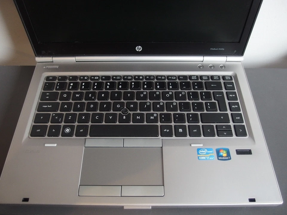 HP Elitebook 8460p  i5-2520 2.5 GHz, 4GB, 320GB, Webcam, Win7 Pro - Bild 2 von 4