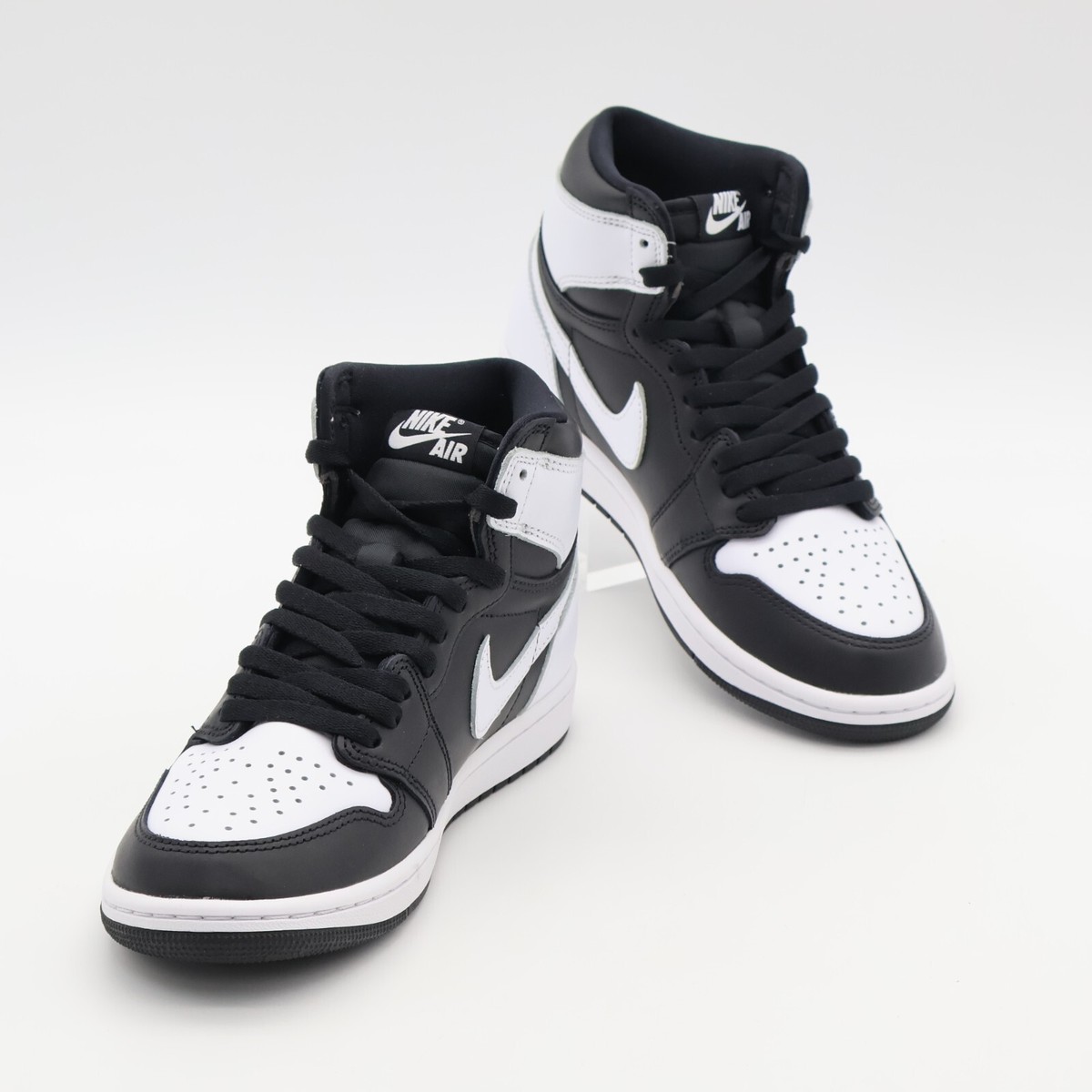靴 Nike Air Jordan 1 High OG \"Black/White\" DZ5485-010 Nike Air Jordan 1 Retro High OG Black White