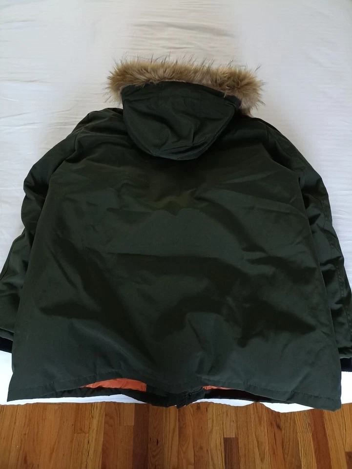 Parka de invierno XL para hombre Club Room oliva nueva con etiquetas Foto 2 de 4