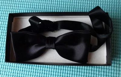 Fliege schwarz 11 cm x 4,5 cm zeitlos elegant - Bild 1 von 4