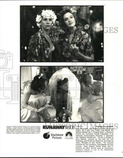 1999 Press Photo Actress Julia Roberts with Co-stars in "Runaway Bride" Movie